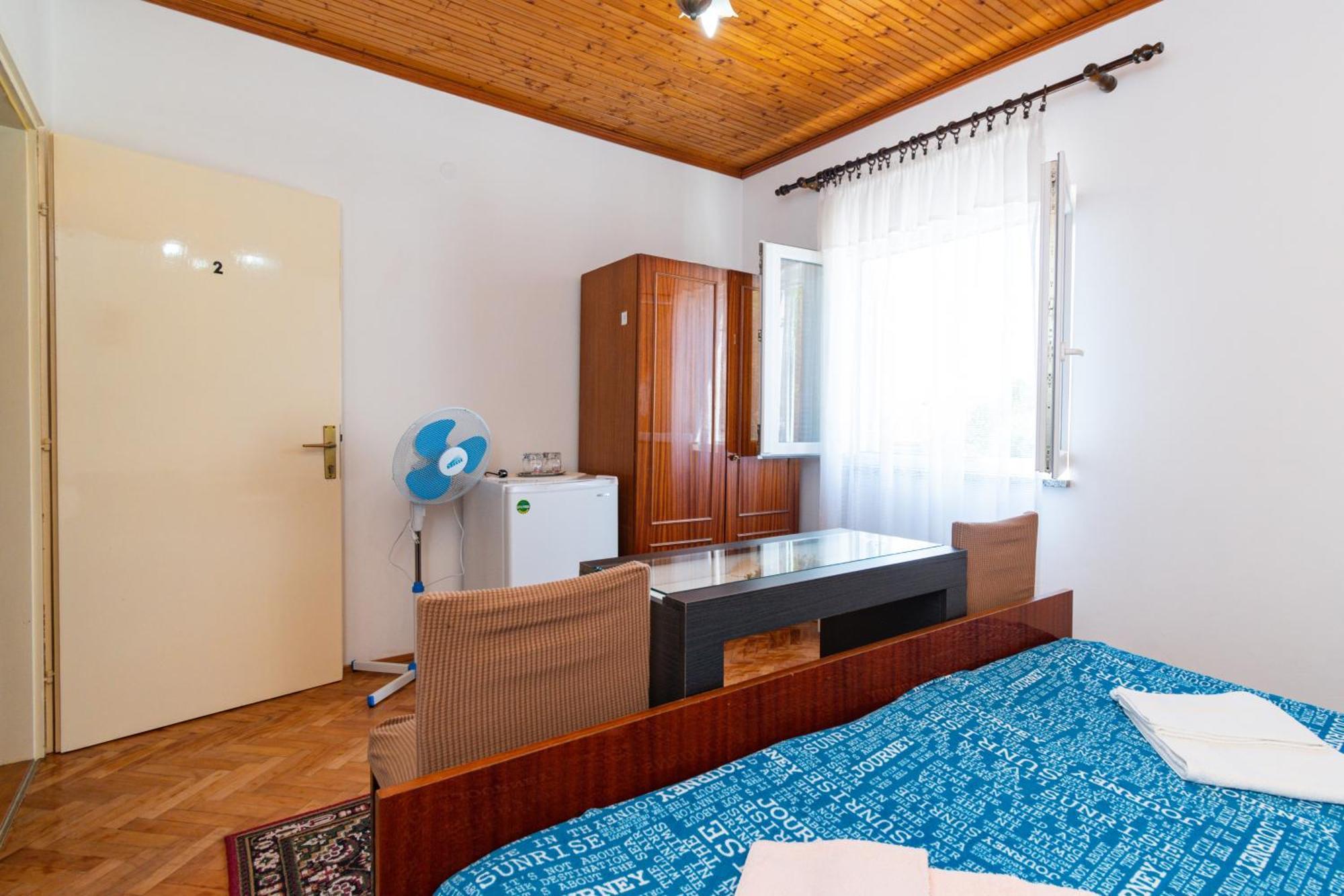 Apartments And Rooms With Parking Space Skrbcici, Krk - 21231 Room photo